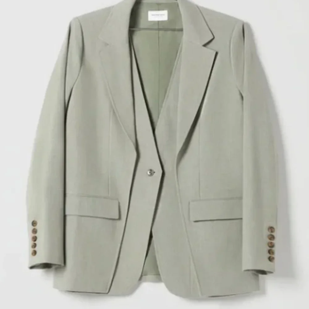 NWT Who What Wear COLLECTION Audrey Layered Blazer Stone Gray Plus 1x
